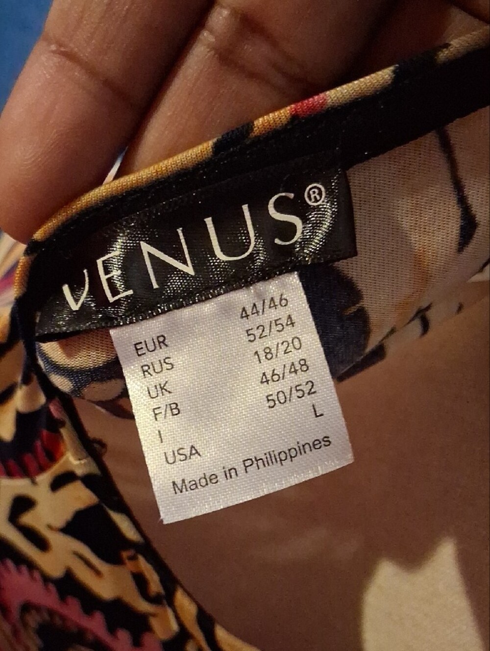 VENUS Navy and Multicolor Printed Plunging Maxi Dress - Picture 6 of 7